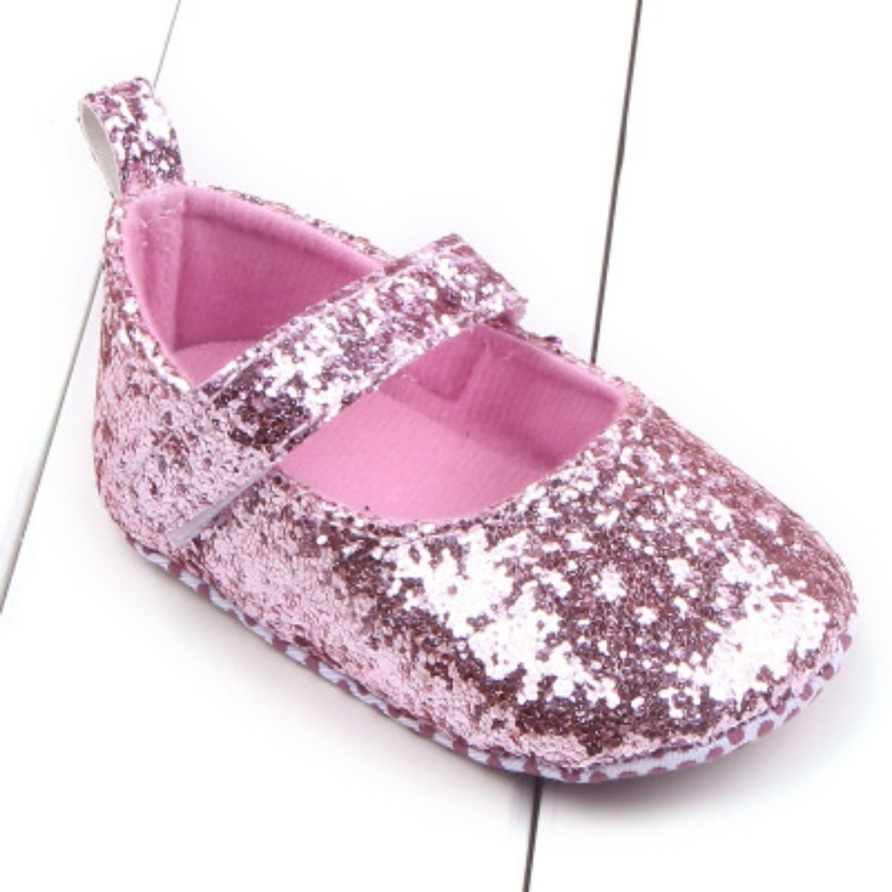 Pink sparkle baby shoes